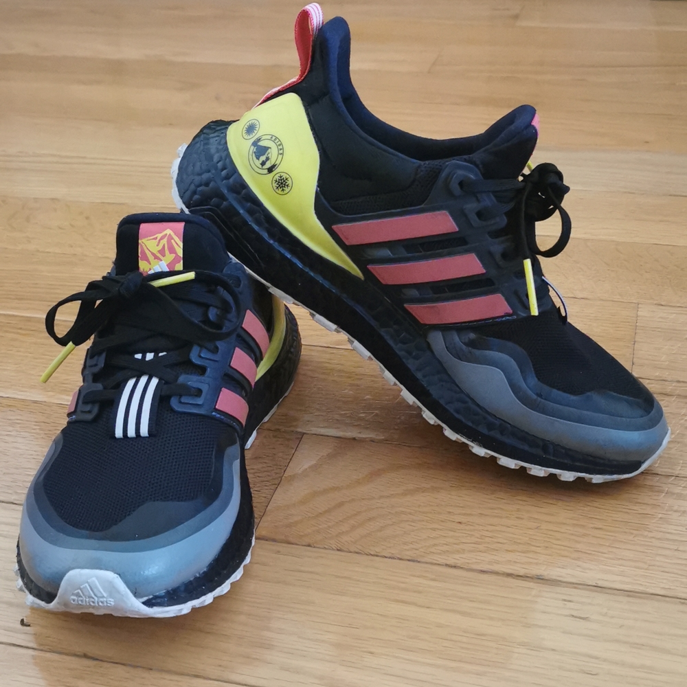 Ultraboost Women 5.5 All Terrian Blue/Black  Core